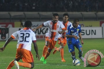 Maruarar Sirait apreasiasi laga Persib lawan Pusamania Borneo FC