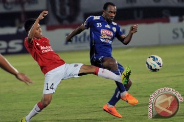 Bali United taklukkan Surabaya United 4-1