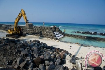 Masyarakat pesisir mamuju butuh penahan ombak