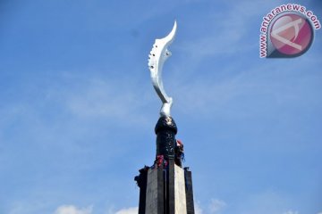 Pengecatan Tugu Kujang