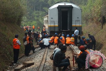 Satu gerbong KA Lodaya anjlok di Garut