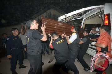 10 jenazah kecelakaan aviastar tiba di bhayangkara