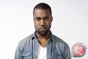 Kanye West tambah kerjasama dengan Adidas