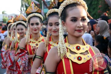 Kirab empat pusaka sambut hari jadi Banyumas