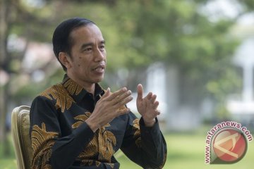 Presiden Jokowi tiba di Jakarta