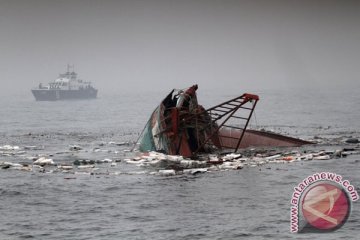 Enam kapal Vietnam ditenggelamkan