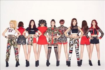JYP perkenalkan grup baru TWICE