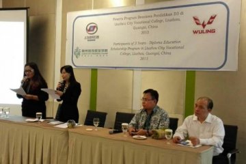 SGMW Indonesia berangkatkan 60 peraih beasiswa ke Tiongkok