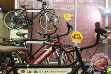 Sepeda London Taxi dan Ferrari ikut mejeng di JAS 2015