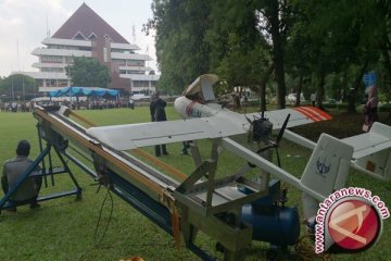 Pesawat tanpa awak lapan pecahkan rekor Muri terbang terjauh