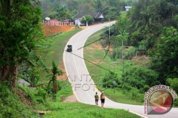 Jalan trans-Kalimantan memadai untuk angkutan mudik