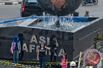 Tugu Konferensi Asia Afrika dipreteli tangan jahil