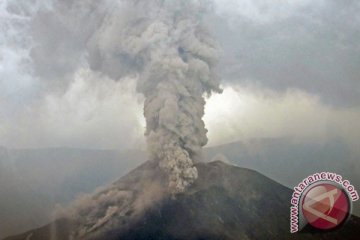 Gunung Barujari kembali meletus, Bali waspada