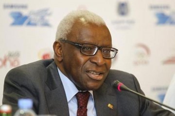 Mantan ketua IAAF mundur sebagai presiden Yayasan Atletik