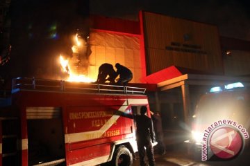 Kantor dinas pendapatan Sumut terbakar