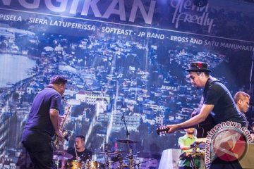 Glenn Fredly "hipnotis" warga Ambon