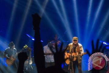 Konser Iwan Fals