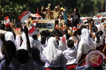 Sambut Adipura Makassar puluhan siswa pingsan