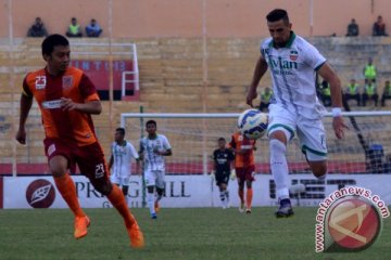 Surabaya United percaya diri