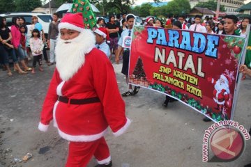 Ribuan umat nasrani di Palangka Raya ikuti parade natal