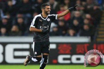 Mahrez tidak akan pergi, kata petinggi Leicester