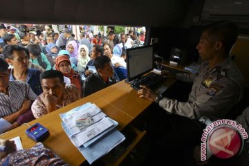 Warga Lampung dapat layanan SIM online