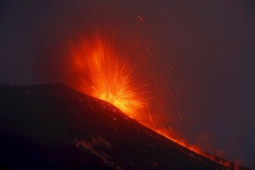 Gunung Volcan de Fuego di Guatemala meletus