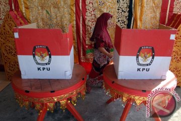Warga empat kota di Sumatera Barat pilih pemimpin baru