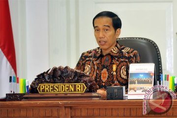 Presiden Jokowi pimpin rapat terbatas "dwelling time"