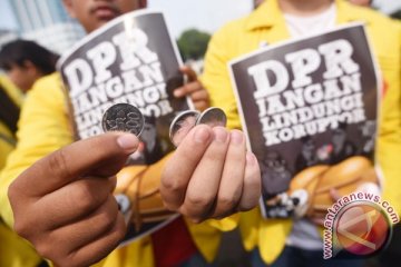 Pengamat sebutkan empat indikator pelanggaran Novanto