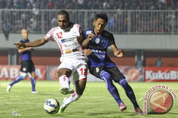 Arema Cronus kalahkan Persipura 1-0