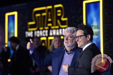 JJ Abrams menyesal tak sutradarai Star Wars VIII