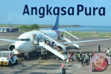 Tujuh pesawat tujuan Surabaya dialihkan ke Denpasar
