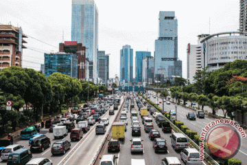 Tol Cikampek arah Jakarta padat