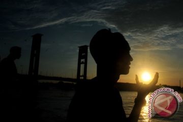 Fajar pertama tahun 2016