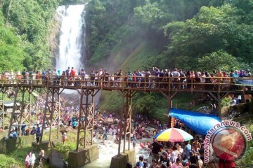 Objek wisata air terjun Bedegung
