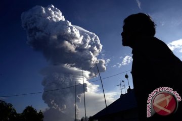 Minahasa Tenggara masih siagakan posko erupsi Soputan