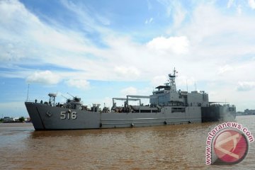 KRI Teluk Penyu angkutan terakhir eks Gafatar