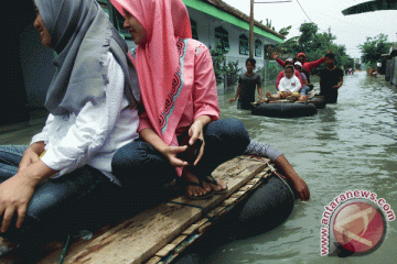 BPBD Mojokerto gunakan penahan banjir dari bambu