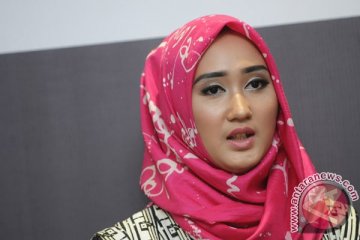 Resolusi tiap Idul Fitri ala Dian Pelangi