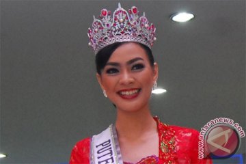 Kesan Kezia Warouw jadi Miss Phoenix Best Smile 2016 (video)