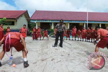 Polisi Masuk Sekolah