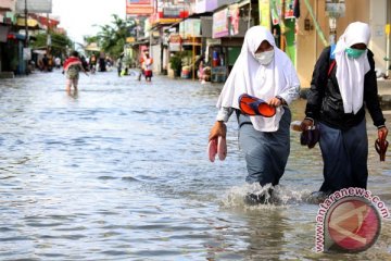 Situ Gede di Bogor meluap, 30 rumah terendam