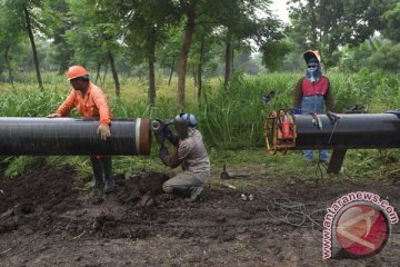 Membangun jaringan gas Trans Kalimantan