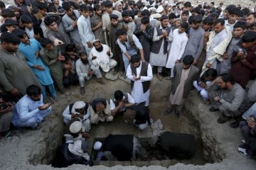 Taliban Pelaku bom bunuh diri serang kantor polisi Afghanistan