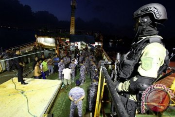 Kapal Viking dikawal KRI Barakuda menuju Jakarta