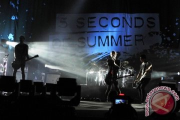 5 Second of Summer ciptakan lagu "Jakarta" dari panggung konser