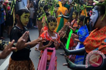 KPAI : jangan batasi anak soal gerhana matahari