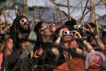 TURIS NONTON GERHANA