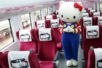 Hello Kitty akan melaju bersama kereta peluru Jepang